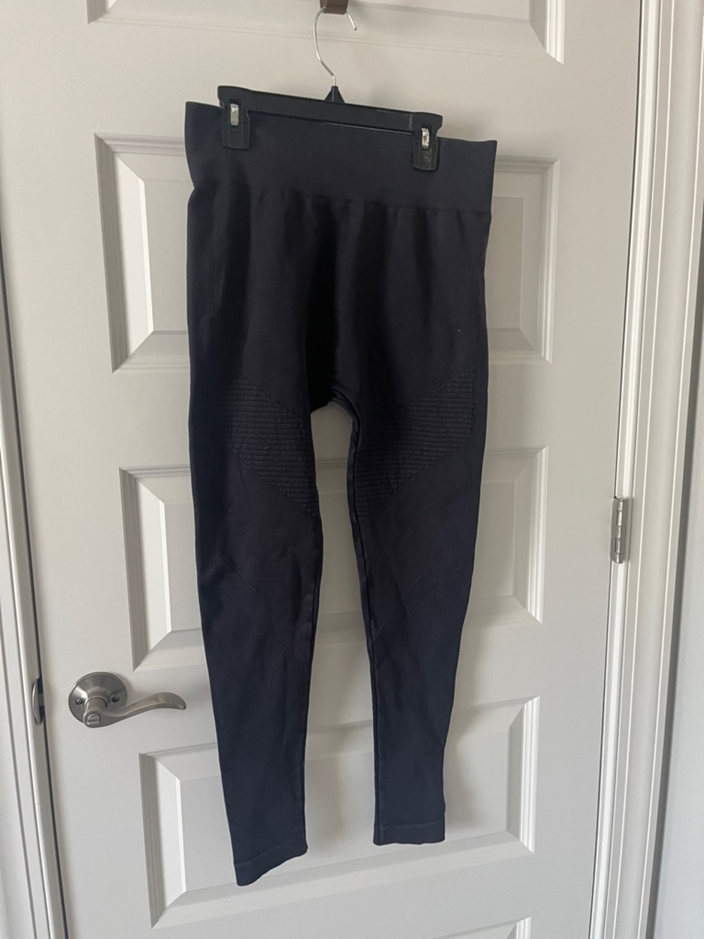 Nikibiki Black High-Waist Textured Leggings